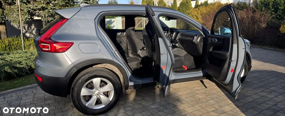 Volvo XC 40 T3 Momentum Pro - 10