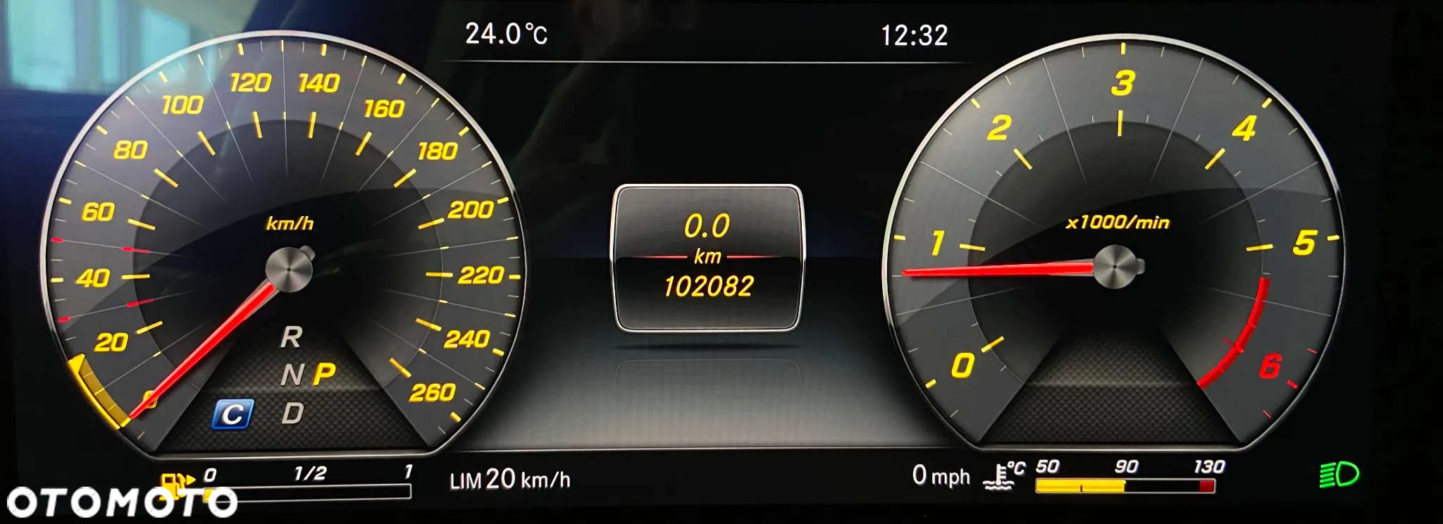 Mercedes-Benz Klasa E 220 d 4-Matic 9G-TRONIC - 17