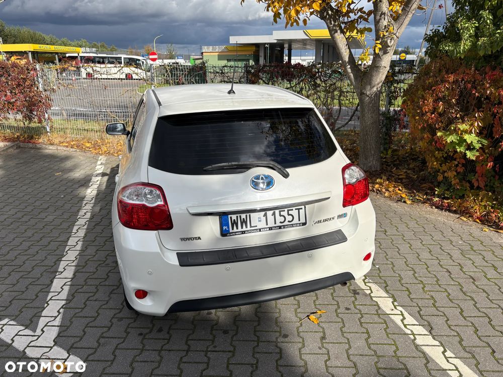 Toyota Auris 1.8 HSD Luna - 6