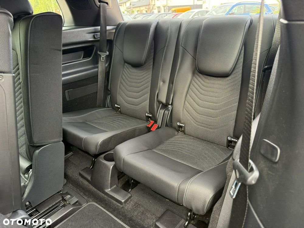 Mercedes-Benz GLB 200 7G-DCT - 21