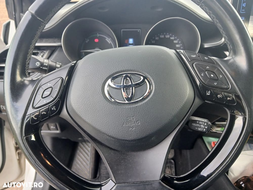 Toyota C-HR 1.8 HSD 4x2 CVT C-ult LED - 10