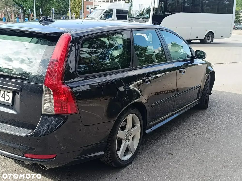 Volvo V50 D5 R-Design Kinetic - 2