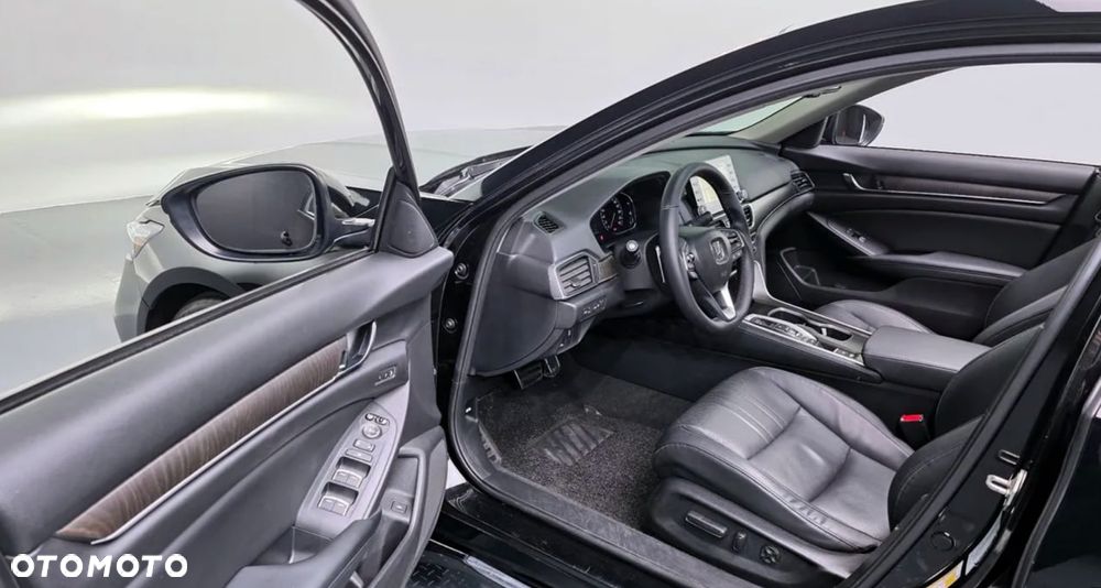 Honda Accord - 10