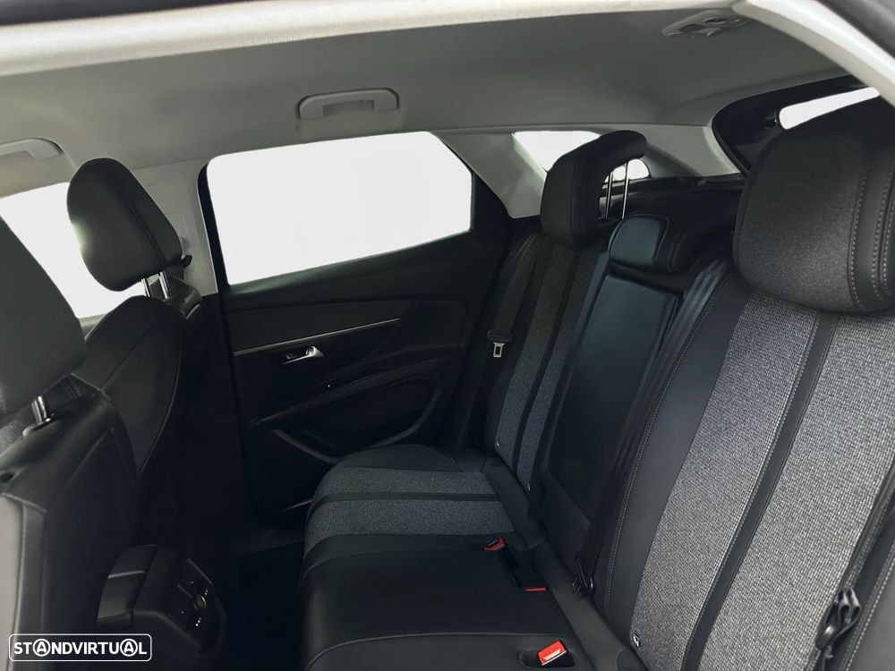 Peugeot 3008 1.5 BlueHDi Allure - 11