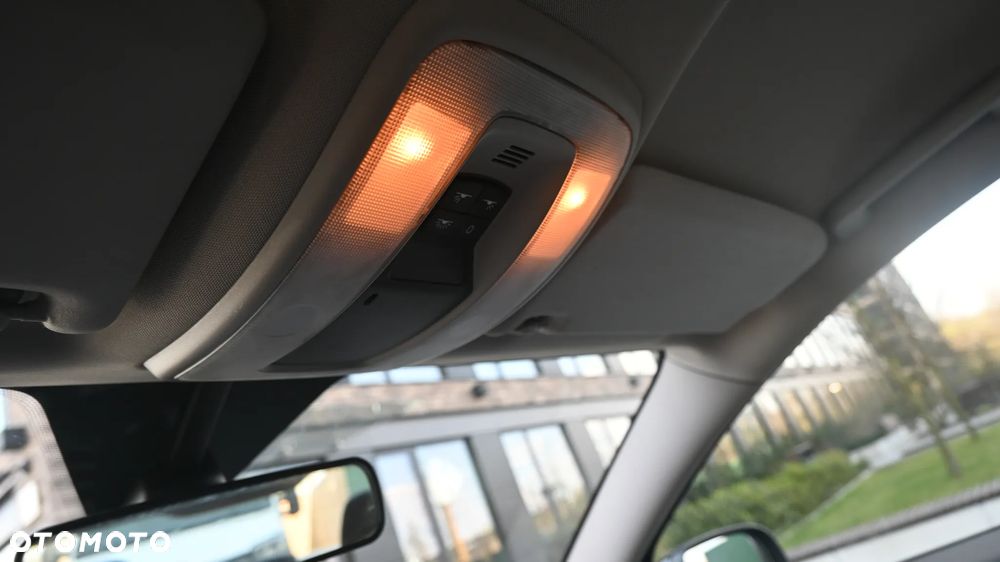 Volvo S40 2.0D Kinetic - 29