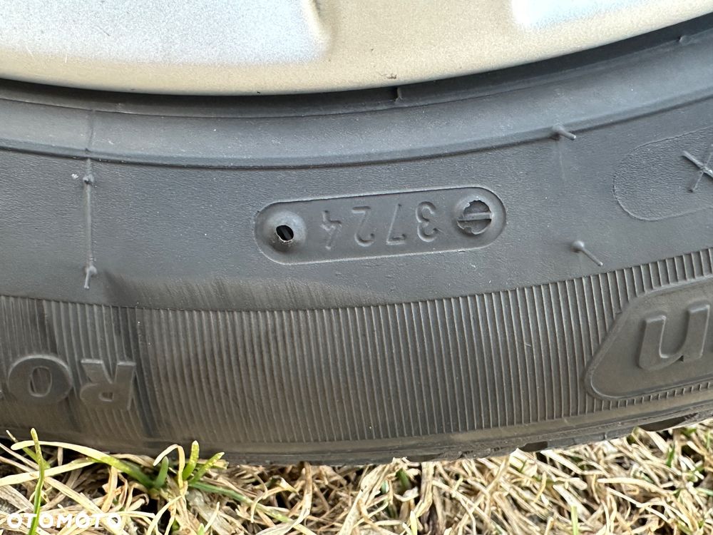 Volkswagen Passat 1.6 TDI BlueMotion Technology Comfortline - 28