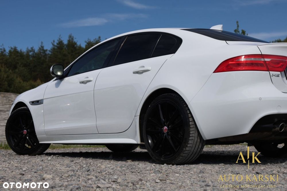 Jaguar XE - 17