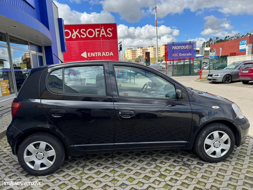 Toyota Yaris 1.0 Sol - 19