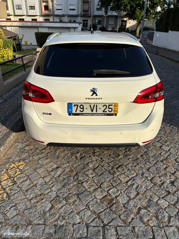 Peugeot 308 SW - 12