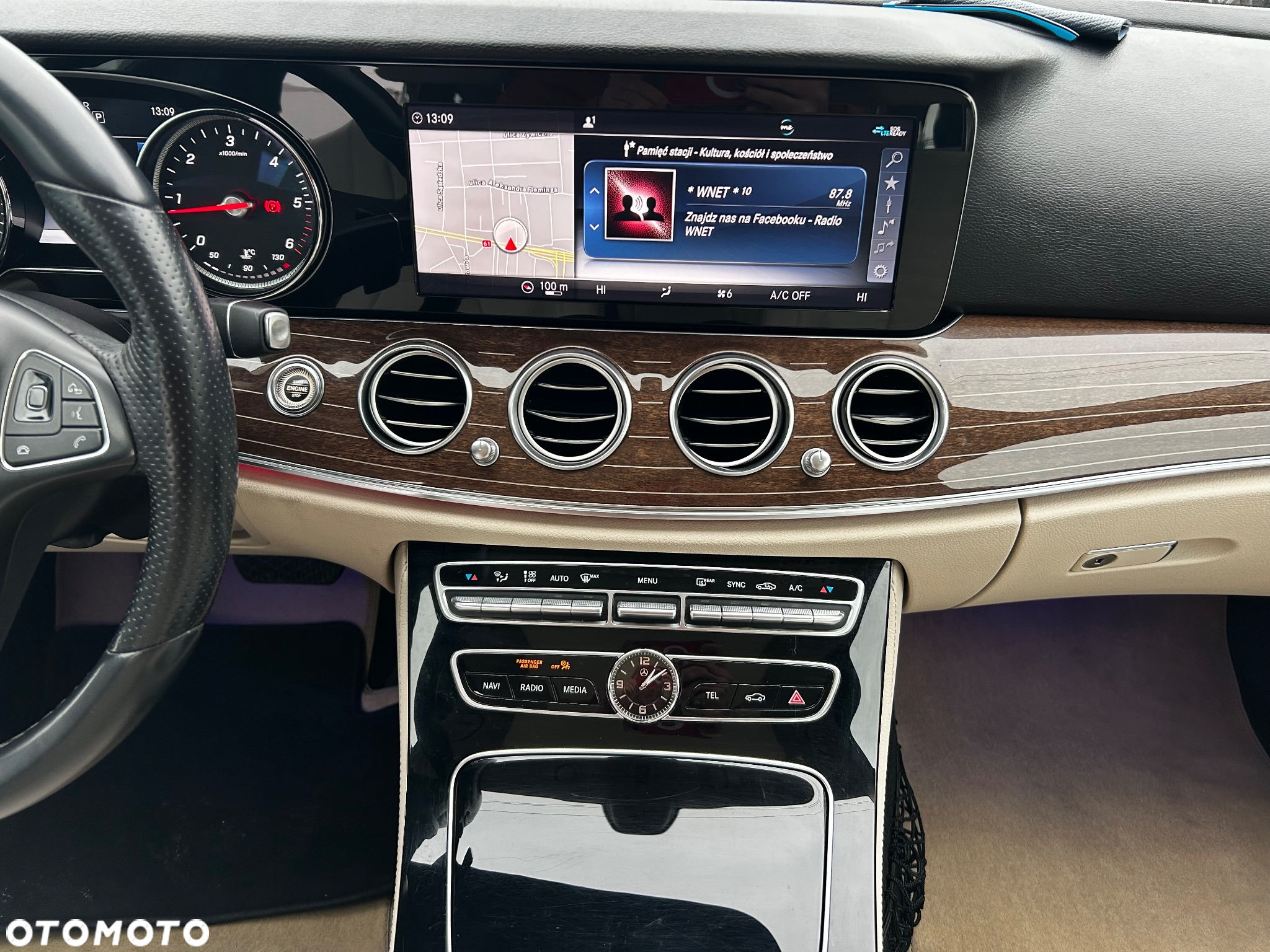 Mercedes-Benz Klasa E 220 d 4Matic 9G-TRONIC Avantgarde - 14