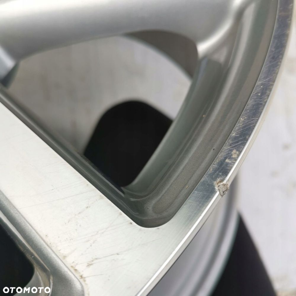 FELGA AUDI Q5 A8 S-LINE 8,5J 20 ET33 5x112 8R0071490A 8R0071490C - 4