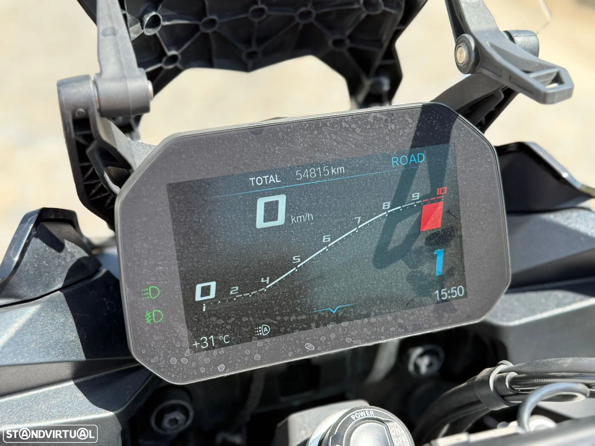 BMW F 900 XR 35 KW - TripleBlack - 12