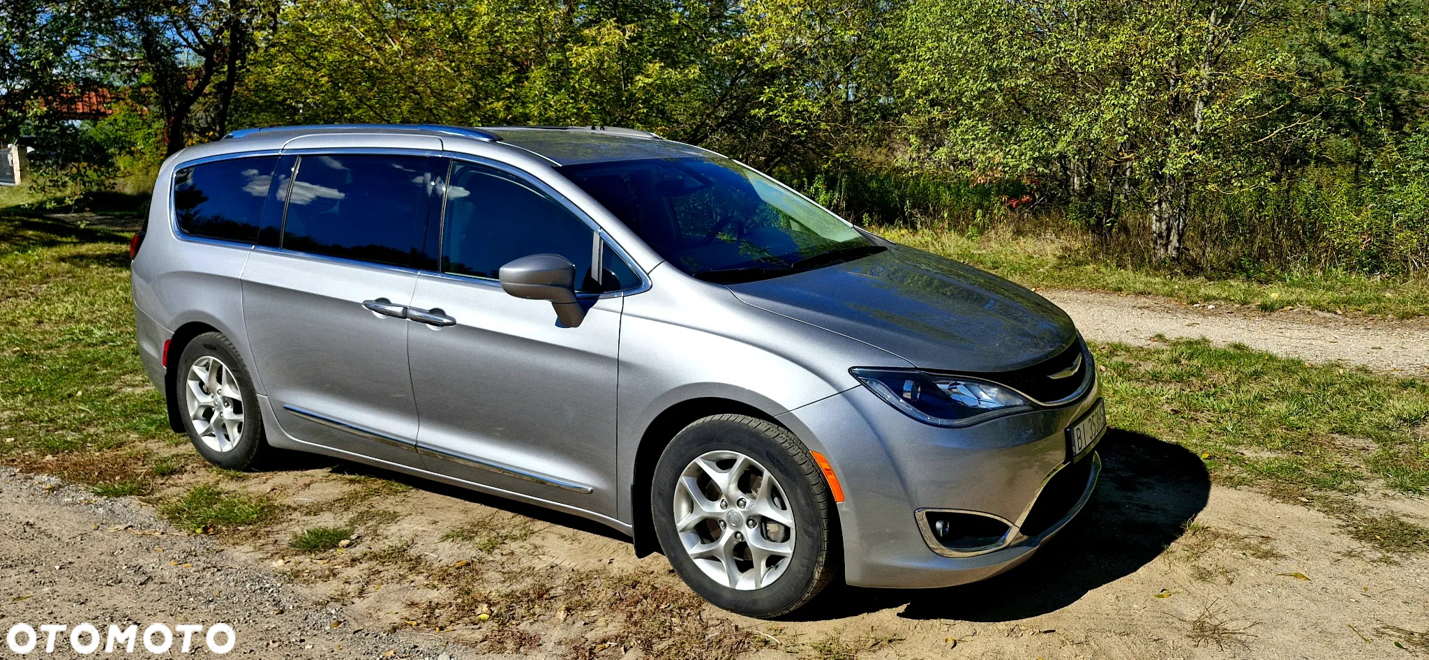 Chrysler Pacifica - 2