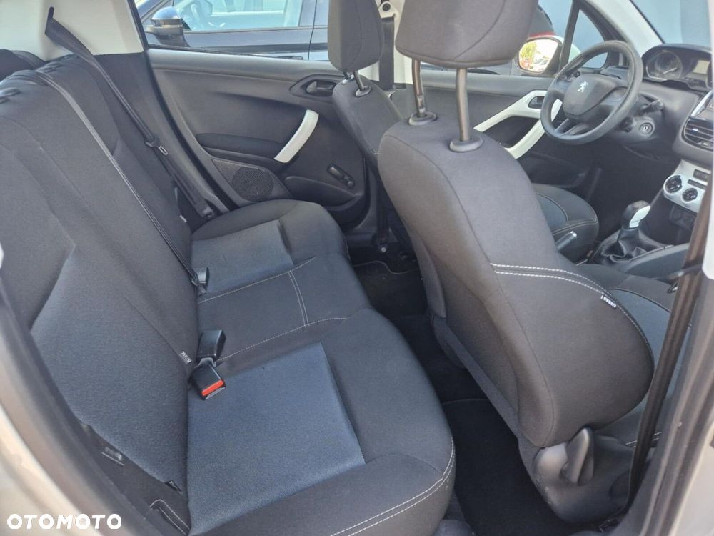 Peugeot 208 1.2 PureTech Active - 25