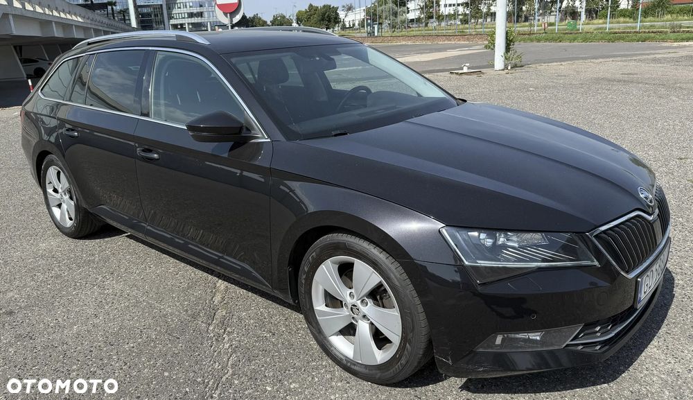 Skoda Superb 2.0 TDI Ambition DSG - 2
