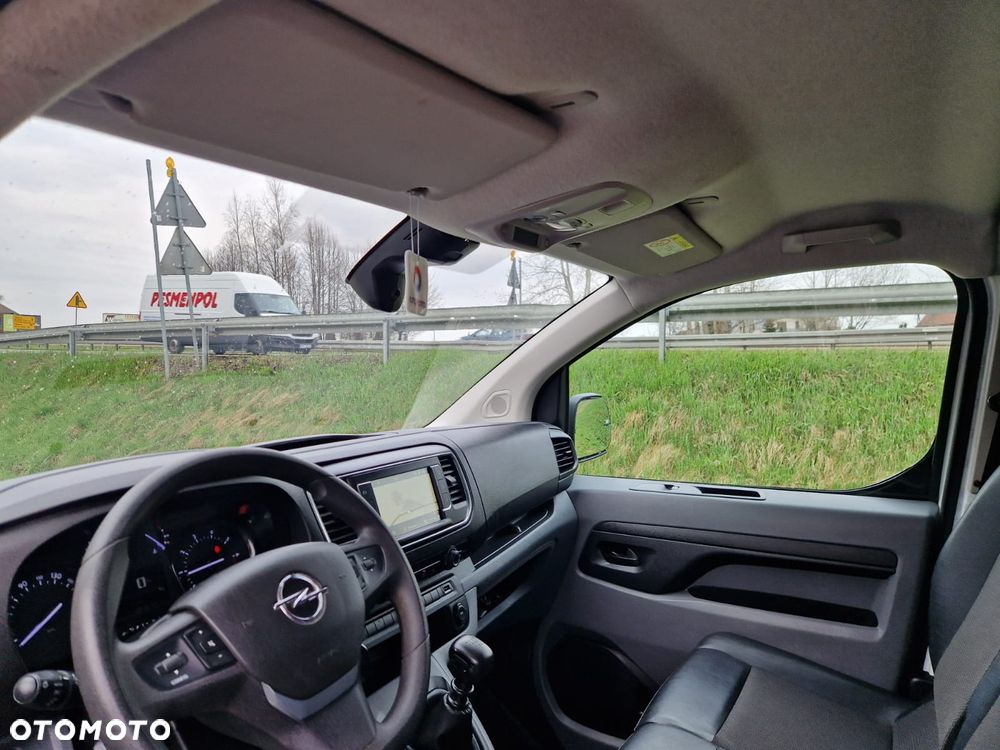 Opel Vivaro - 27