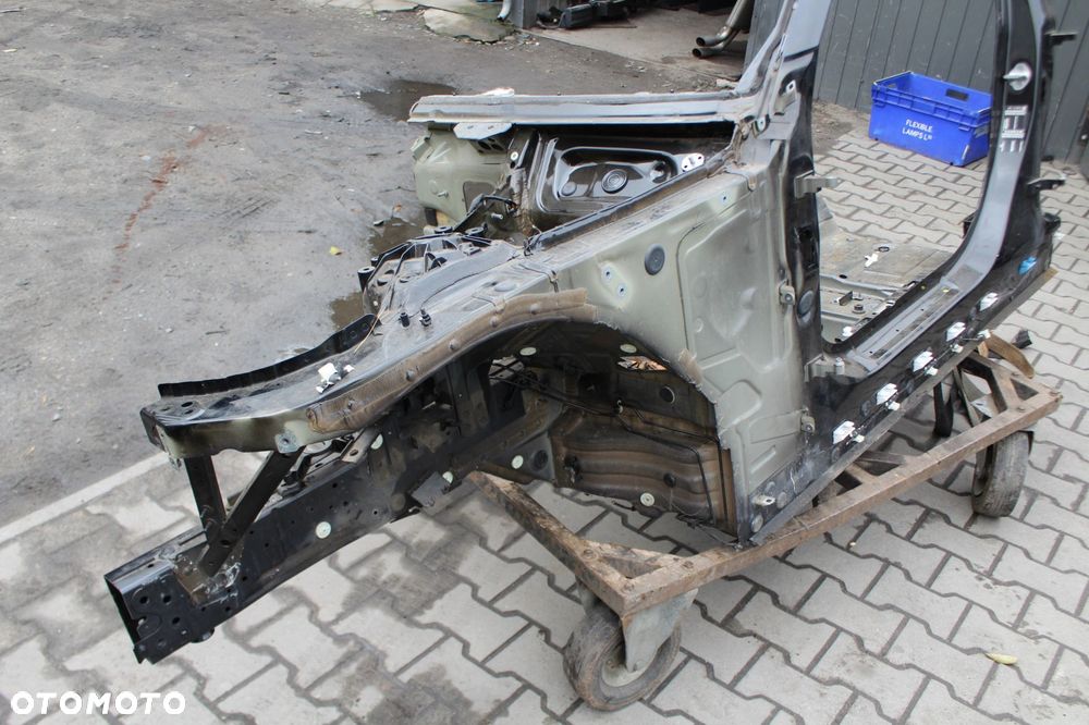 BMW M3 G80 ćwiartka przód lewa - 4