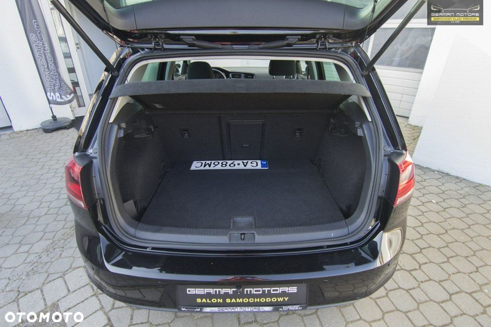 Volkswagen Golf - 31