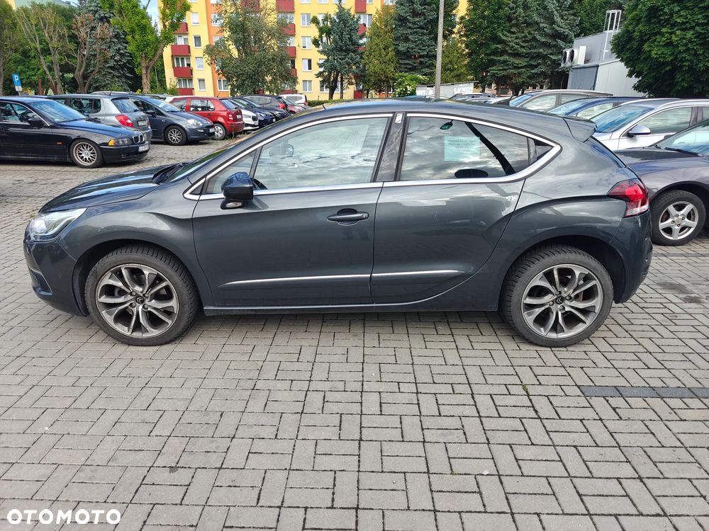 Citroën DS4 HDi 165 SportChic - 4