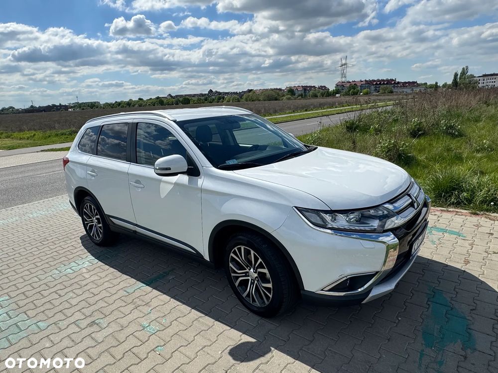 Mitsubishi Outlander 2.0 Intense + 4WD CVT - 8