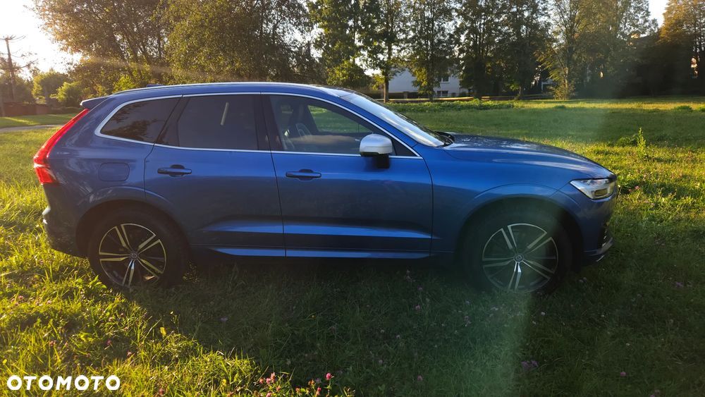 Volvo XC 60 T5 AWD R-Design - 4
