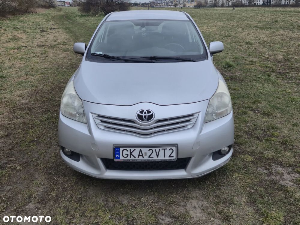Toyota Verso 2.0 D-4D Sol plus 7os - 1