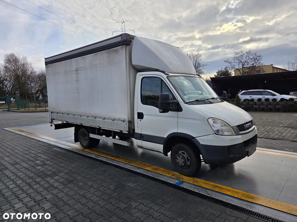 Iveco DAILY - 1