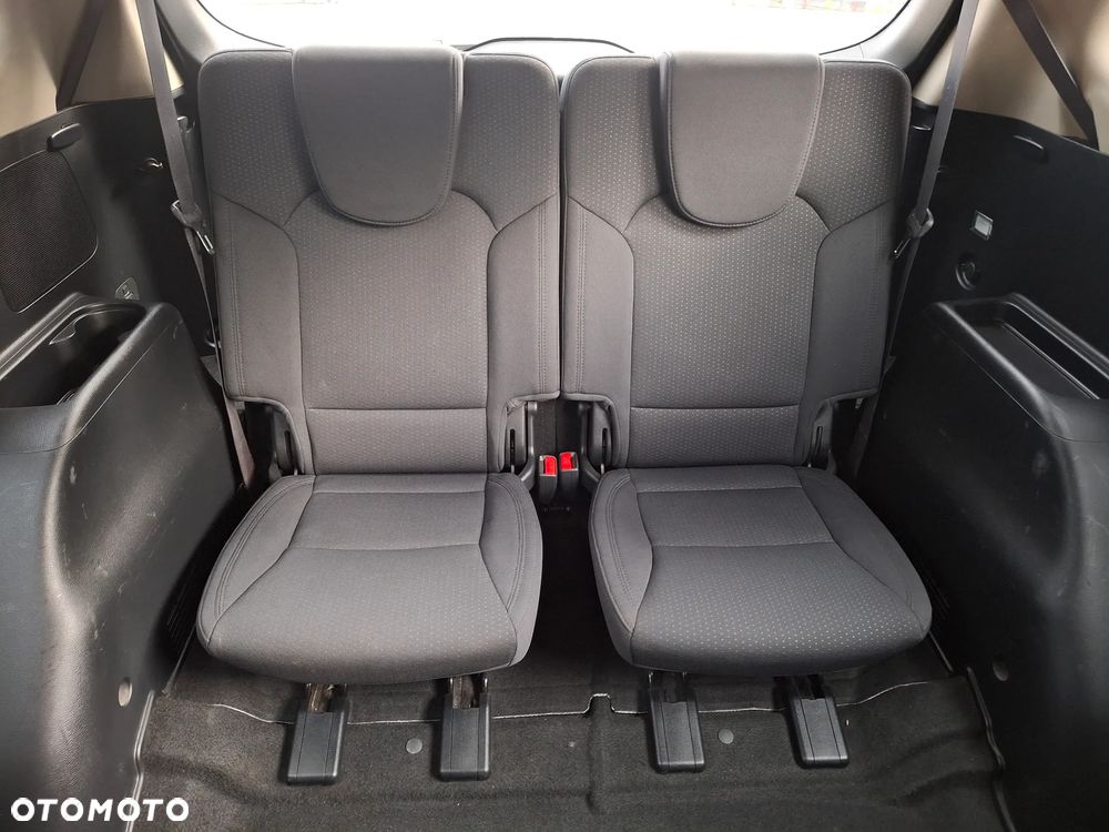 Kia Carens 1.7 CRDi M 7os - 16