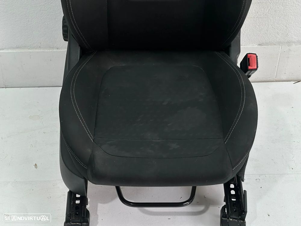Conjunto Bancos - Ford Fiesta VII (2018) - 6