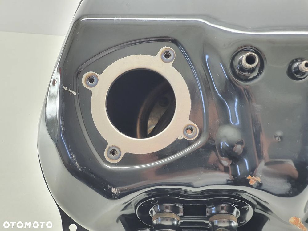 ZBIORNIK PALIWA BAK  YAMAHA XSR 125 - 15