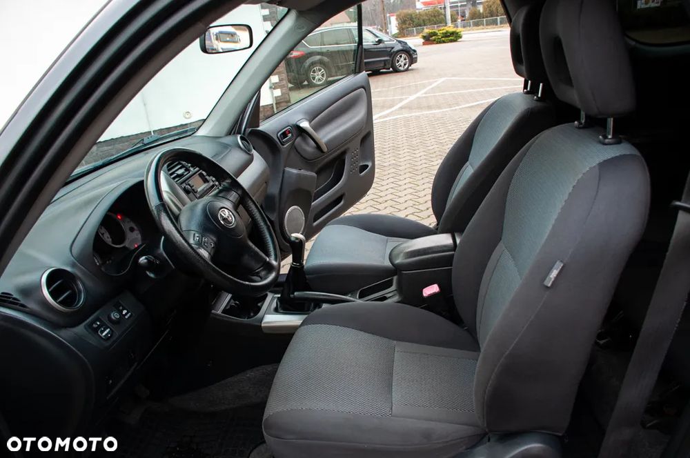 Toyota RAV4 2.0 VVT-i Luna - 10