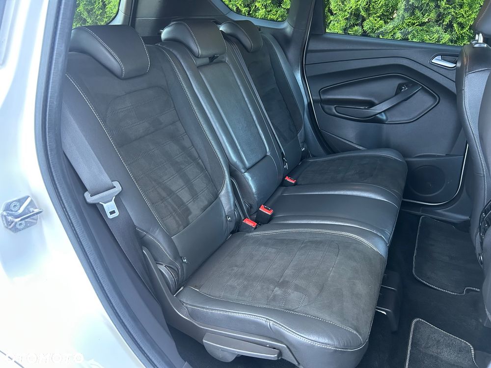 Ford Kuga 2.0 TDCi 4x4 ST-Line - 7