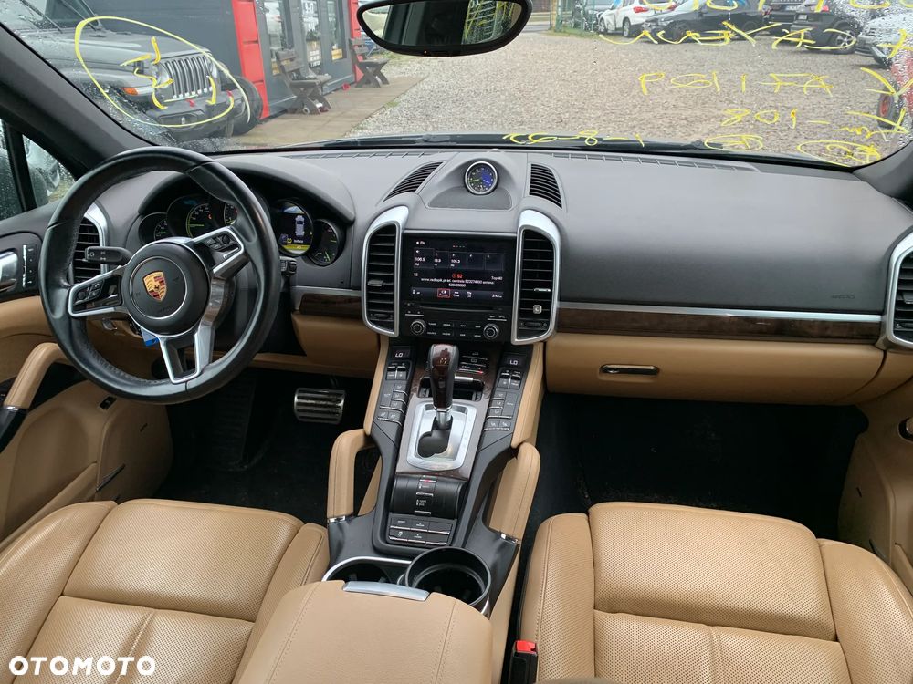 Porsche Cayenne S e-Hybrid Platinum Edition - 22