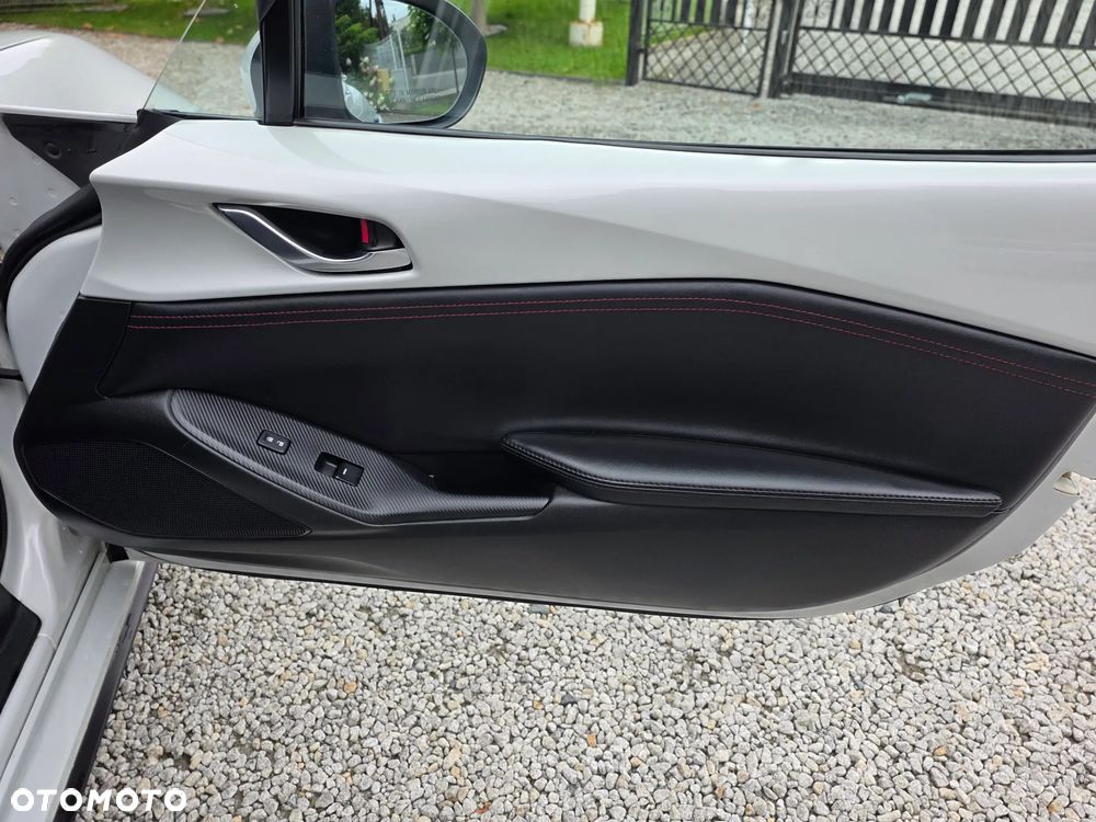 Mazda MX-5 RF SKYACTIV-G 184 Sports-Line - 35