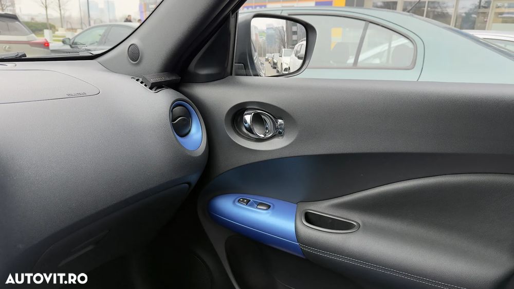 Nissan Juke 1.6L XTRONIC N-Connecta - 25