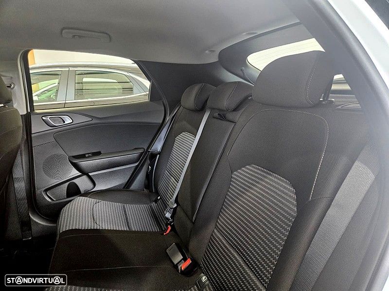 Kia XCeed 1.0 T-GDI Dynamic - 13