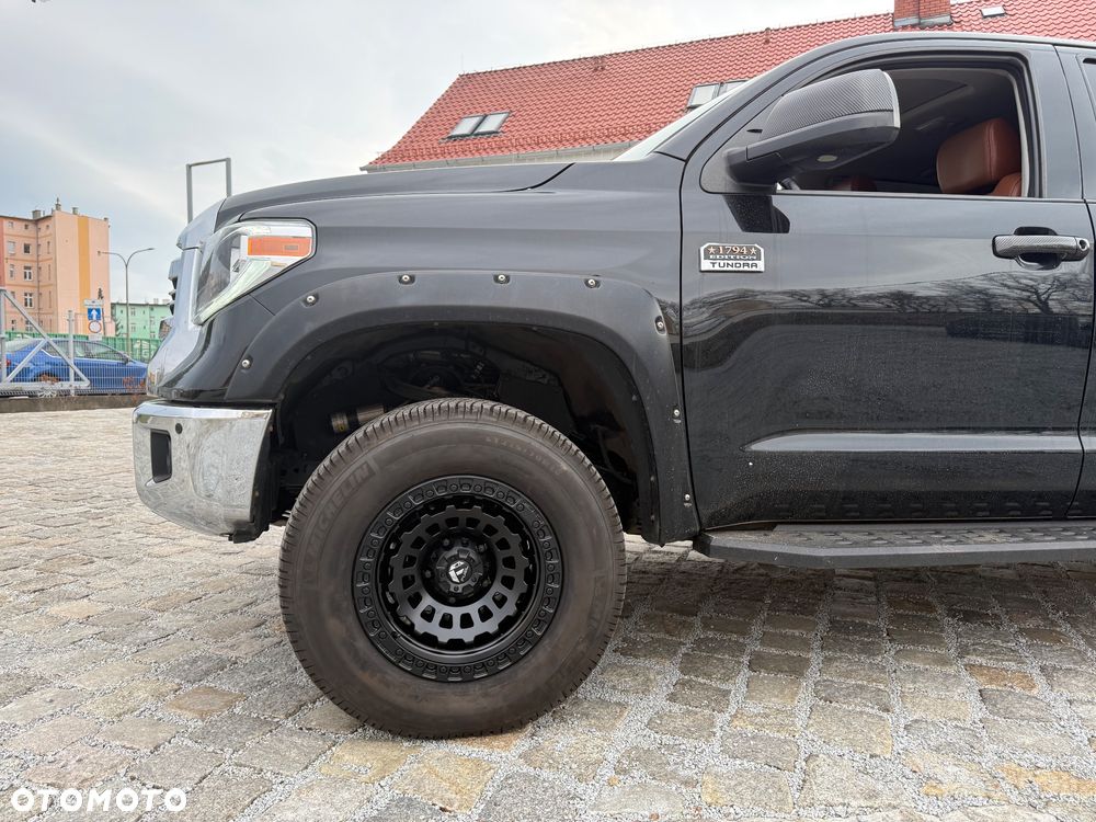 Toyota Tundra - 3