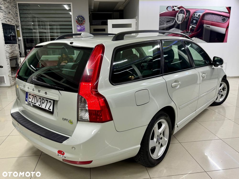 Volvo V50 DPF DRIVe Kinetic - 29