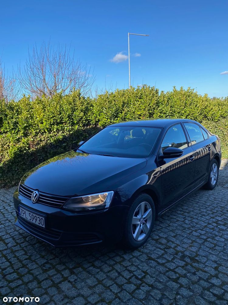Volkswagen Jetta 1.6 TDI Comfortline - 1