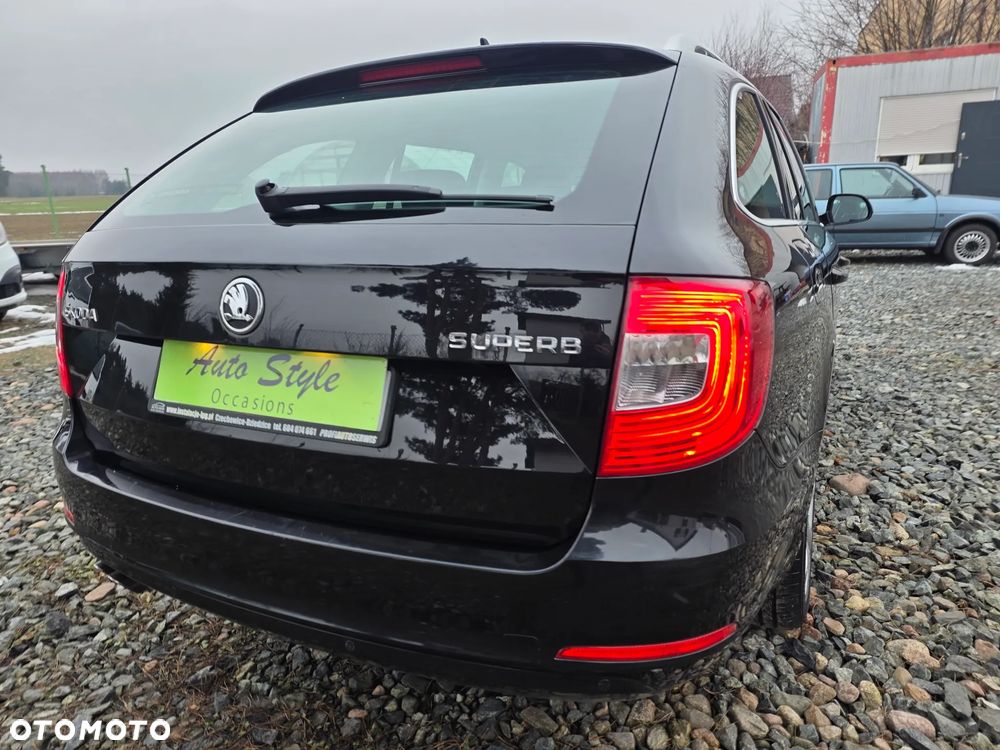 Skoda Superb 2.0 TDI Ambition Outdoor DSG - 16