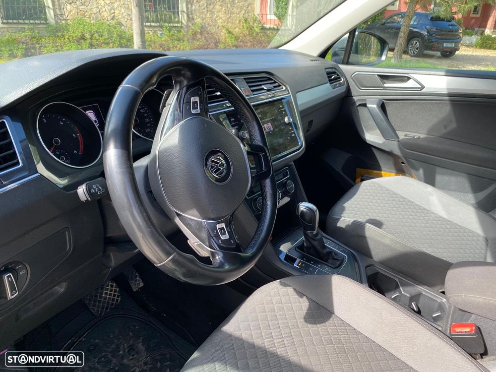 VW Tiguan 2.0 TDI Confortline DSG - 8