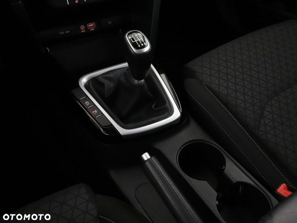 Kia Ceed 1.4 T-GDI OPF Vision - 30