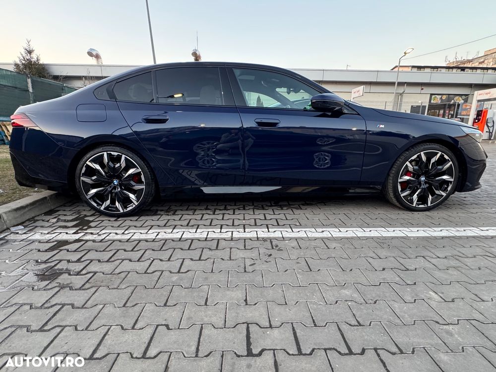 BMW Seria 5 520d AT MHEV - 12