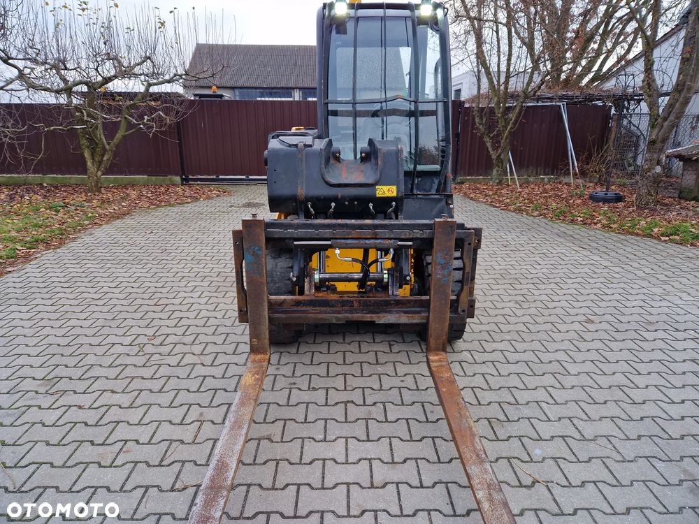 JCB TLT 30D ,TLT 25D ,teleskopowy 3 tony - 9