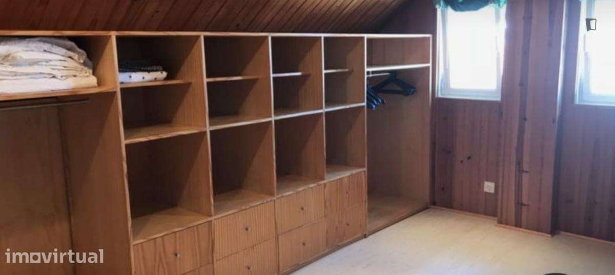 Quarto - localizado em Estoril Lisbon - Grande imagem: 2/12