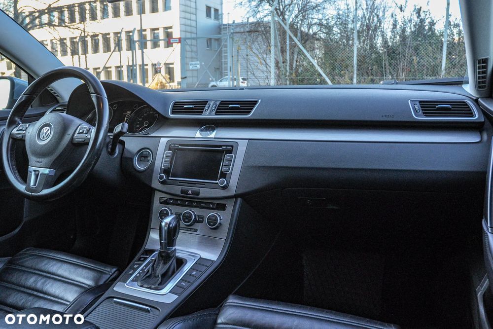 Volkswagen Passat Variant ver-variant-2-0-tdi-dsg-bluemotion-technology-comfortline - 11