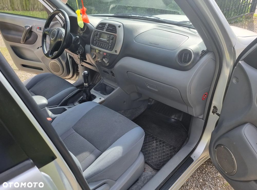 Toyota RAV4 D-4D 4x4 Executive - 25
