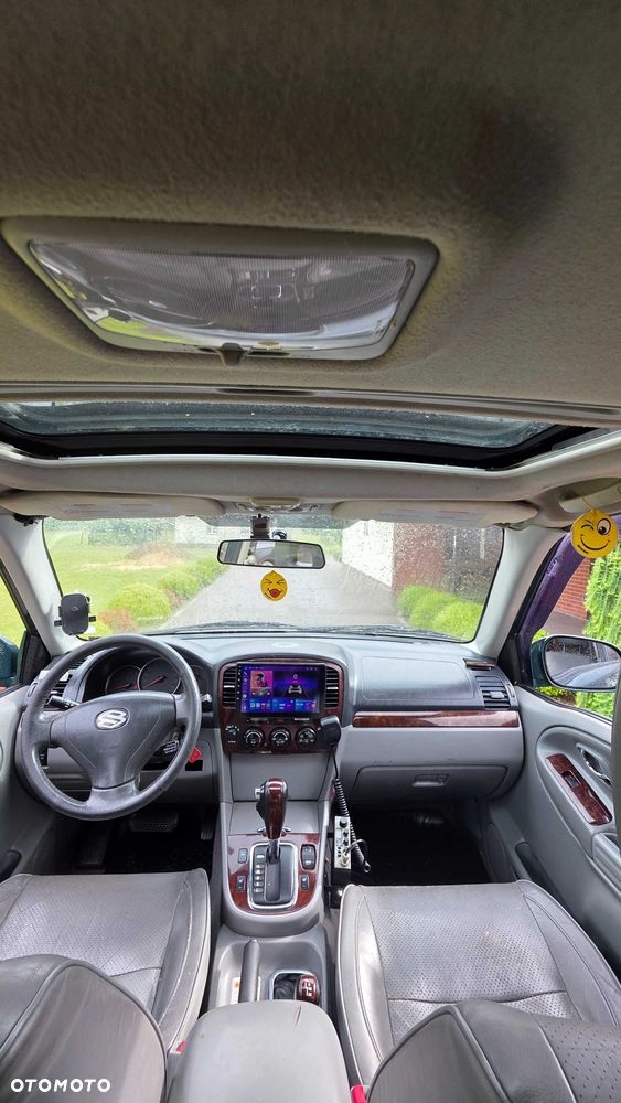 Suzuki XL7 - 7