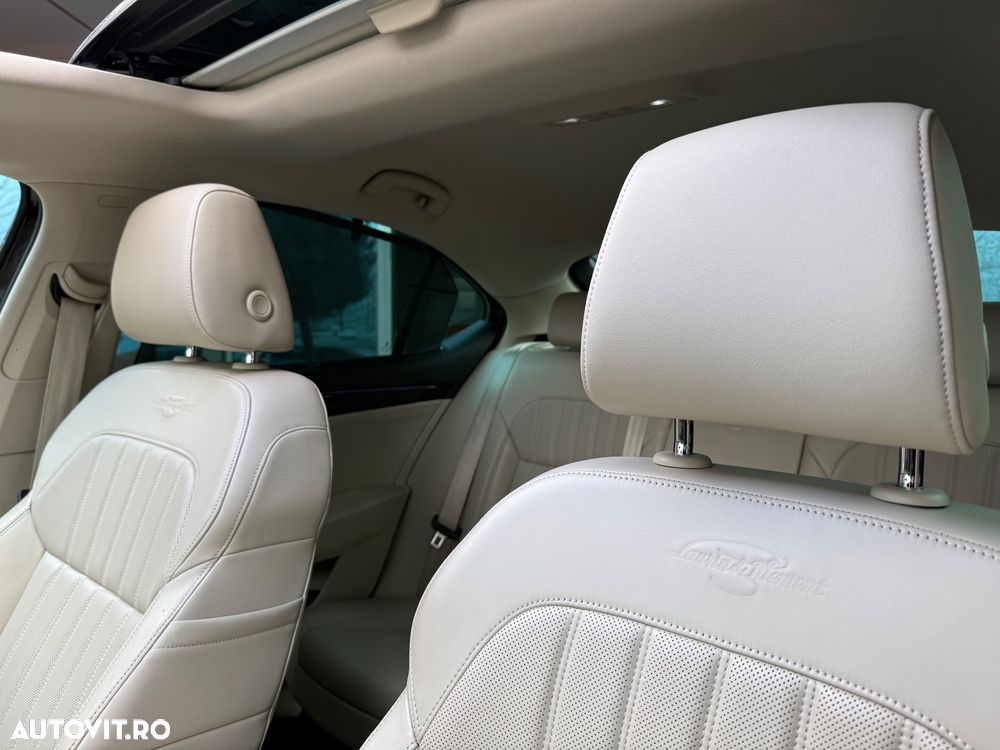 Skoda Superb 2.0 TDI DSG Laurin & Klement - 23