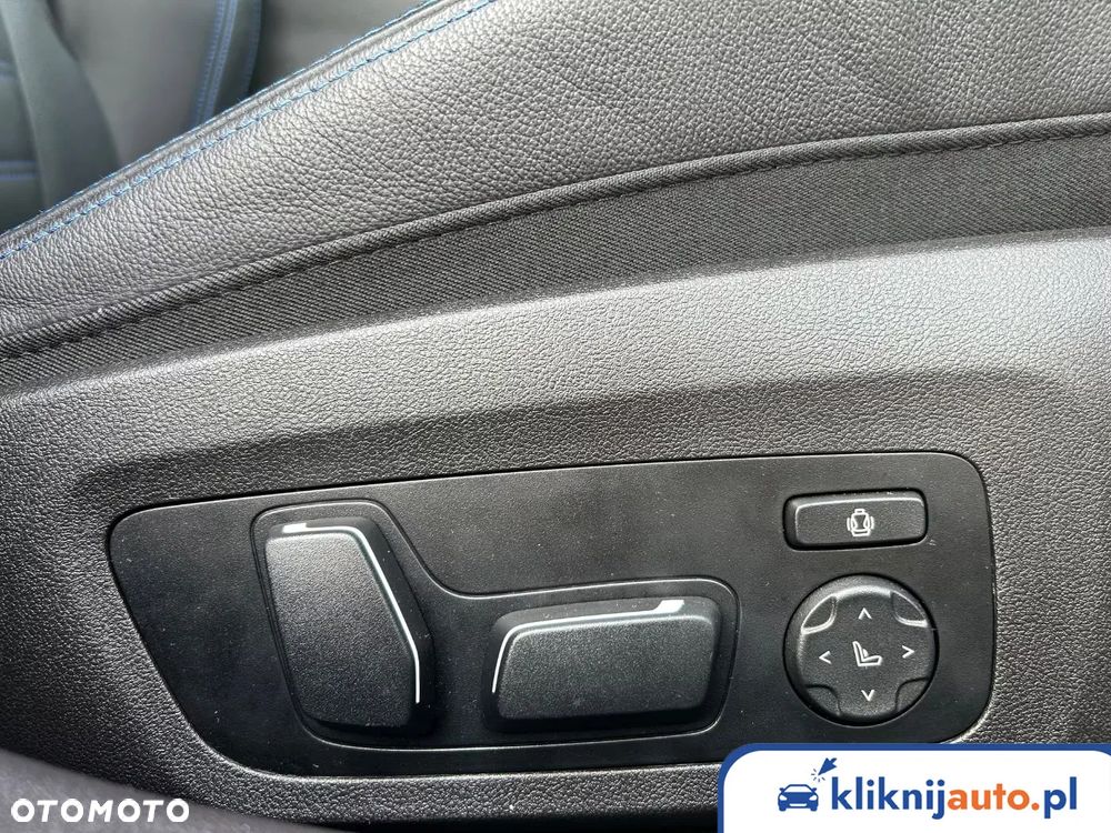 BMW Seria 3 330i xDrive M Sport sport - 16